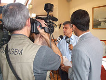 TV Globo e SBT entrevistam o prefeito eleito - Clique para ampliar - Foto: Portal Terê