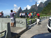 Grupo de turistas no Soberbo - Clique para ampliar - Foto: Portal Ter