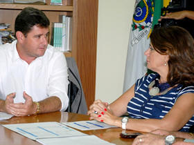 Prefeito Arlei e a presidente do Inea, Marilene Ramos - Foto: Marco Esteves