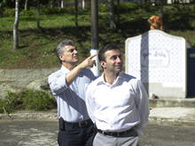 Prefeito Jorge Mario e Sec. Michel Al Odeh acompanham as obras - Foto: Roberto Ferreira