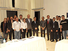Prefeito Jorge Mario, empresrios e representantes da Federao de Conventions & Visitors Bureaux do Estado do Rio de Janeiro participaram da reunio - Foto: AsCom