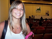 Paula Alves, estudante de Administrao: expectativa com o incio das aulas - Foto: UNIFESO
