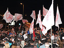 Populao comemora o fim, definitivo, da cobrana do pedgio em Terespolis - Foto: Marco Esteves
