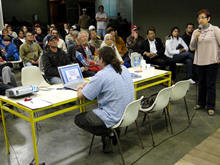 Cerca de 90 pessoas participaram da segunda Plenria do Oramento Participativo de 2010, na Fonte Santa - Foto: Roberto Ferreira