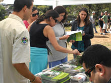 O Parque Estadual dos Trs Picos montou um stand para distribuio de cartilhas e panfletos explicativos - Foto: Roberto Ferreira
