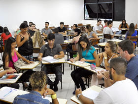 Estudantes de Administrao e Cincia Contbeis do UNIFESO - Foto: Unifeso