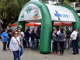 Vacinao na tenda da Matriz de Santa Teresa - Foto: AsCom PMT