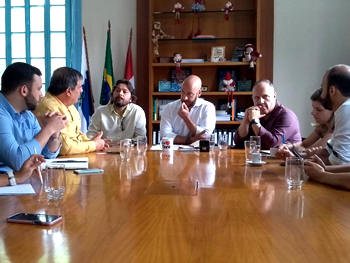 Reunião tratou de projetos de interesse do município - Foto: Jorge Maravilha