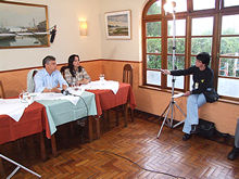 Entrevista coletiva montada no Restaurante Manjeric�o - Clique para ampliar - Foto: Portal Ter�