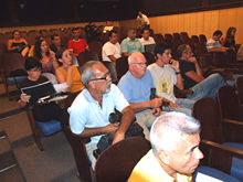 Representantes da imprensa durante a coletiva - Clique para ampliar - Foto: Portal Terê