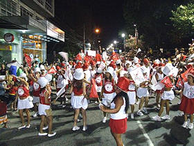 Bloco Bebe Rindo - Carnaval 2010 - Foto: Portal Terê
