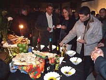 Convidados degustam os diversos tipos de azeite - Clique para ampliar - Foto: Portal Ter
