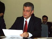 Prefeito Jorge Mario anuncia cortes - Clique para ampliar - Foto: Portal Ter