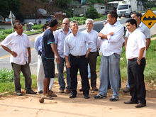 Prefeito, Secretários e veredores municipais aproveitaram para ouvir necessidades dos moradores - Clique para ampliar - Foto: Portal Terê