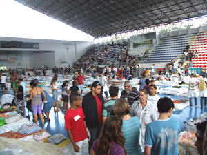 Estdio do Pedro - Desabrigados so tratados com dignidade e carinho, apesar da tragdia e do nmero de vtimas. Foto: Portal Ter