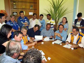 Assinatura do convnio - Foto: Portal Ter