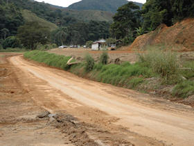 Com 3,5 quilmetros de extenso, a via alternativa em Providncia vai facilitar o escoamento da produo agrcola - Foto: Marco Esteves