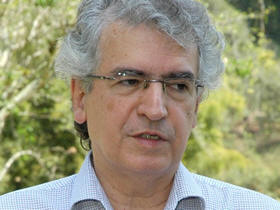 Vicente Loureiro, subsecretrio de Projetos de Urbanismo Regional e Metropolitano da Secretaria de Obras do Estado promete incio da obras - Foto: Marco Esteves