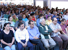 Centenas de pessoas foram  Praa Olmpica para assistir a Orquestra Sinfnica da Escola de Msica Villa-Lobos - Foto: Marco Esteves