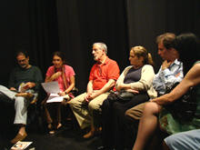 Poetas leem textos e falam sobre a vida do autor - Foto: Cludio Furtado