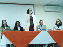 A Secretria Municipal de Educao, professora Magali Tayt-Sohn, discursa na abertura da solenidade - Foto: Marcelo Ferreira