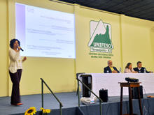 Os novos alunos foram recebidos pelos Pr-Reitores, Diretores dos Centros, Coordenadores de Cursos, professores e assistentes - Foto: Luis Fillipe Ullmann/UNIFESO