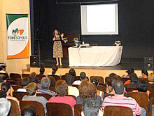 pblico acompanha palestra da hematologista Joelma Bispo Martins sobre anemia falciforme - Foto: Roberto Ferreira