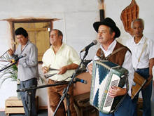 Tio do Tringulo, Z Lopes, Amado Batista e Z Luis - Foto: Cludio Furtado