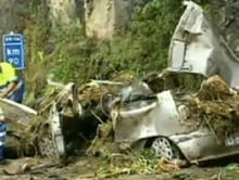 Carro da famlia foi soterrado