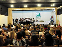 Sesso solene e culto ecumnico com o Coral do Hospital das Clnicas reuniu comunidade acadmica, funcionrios, autoridades e convidados - Foto: Roberto Ferreira