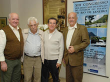 Participando do Congresso da Adjori-RJ em Terespolis: Miguel ngelo Gobbi (Adjori Brasil), Jourdan Amora (Jornal A Tribuna/Niteri), Paulo Csar Caldeira (Adjori-RJ) e Carlos Meritello (Jornal Bate Papo/Duque de Caxias) - Foto: Marco Esteves