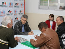 Prefeito Jorge Mario atende  populao - Foto: Arquivo AsCom
