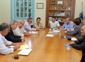 Reunião com a Caixa - foto: Marco Esteves