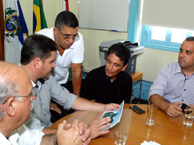 Bebeto na Prefeitura - Foto: Marco Esteves