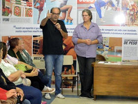Prefeitura cria novo espao para artesos - Foto: Marco Esteves