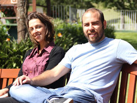 Daniel Marques (repórter) e Ana Rovati (fotógrafa), responsáveis pela matéria sobre Teresópolis - Foto: Ramon Pozes