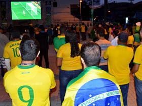 Torcida no interior - Foto: Jeferson Hermida
