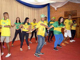 apresentações de dança no Salão Nobre da Pro Arte - Foto: Marcello Ferreira
