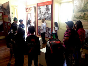 Alunos na Casa de Memória - Foto: AssCom PMT