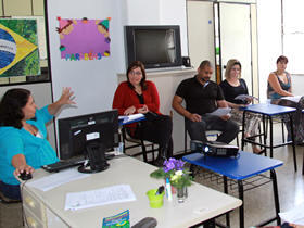 Técnicos da rede de atendimento à mulher - Foto: Vanusa Lima