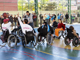 Jogo de Basquete Adaptado no CEROM - Foto: Marcelo Ferreira