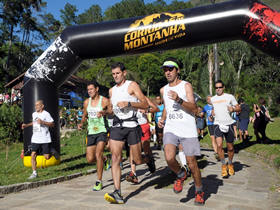 Largada da 1 Etapa do Campeonato Fluminense de Corridas de Montanha - Foto: Roberto Ferreira