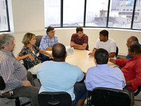Moradores da Fonte Santa participam de reunião na Secretaria de Estado - Foto: Marcelo Rosa