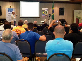 Público acompanha palestra técnica no Encontro - Foto: SecTur