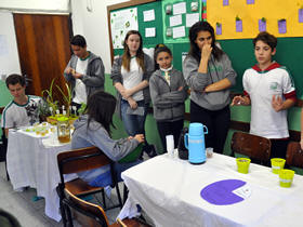 Feira de Ciências realizada pelo Centro Educacional Serra dos Órgãos - Foto: Unifeso