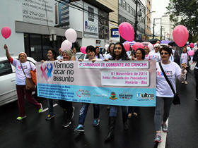 Caminhada da campanha de prevenção ao câncer - Foto: PMT