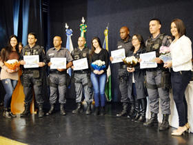 Solenidade de homenagem a PMs - Foto: PMT