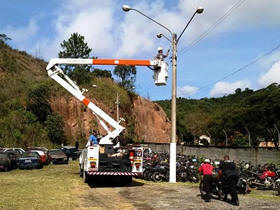 Recuperao do sistema de iluminao no depsito - foto: PMT