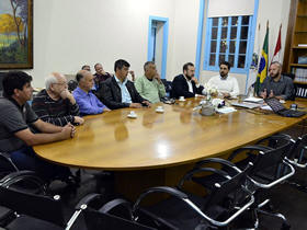 Prefeito se reuniu com vereadores - Foto: AsCom PMT