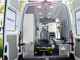 Ambulncia com UTI mvel - foto: AsCom PMT